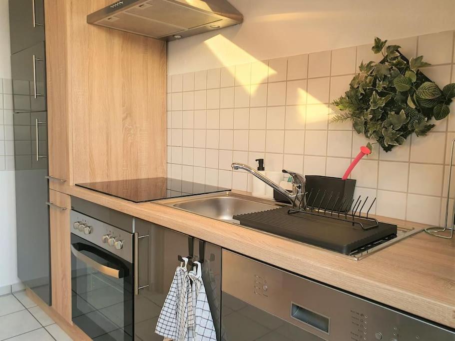 Modernes Und Ruhiges Appartement Mit Loggia Marl Extérieur photo